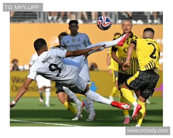 欧冠摩纳哥半决赛精彩瞬间及比赛回顾