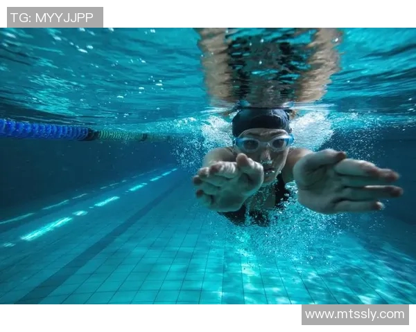 水中运动的魅力与挑战：探索水下健身、竞技与康复的多元世界