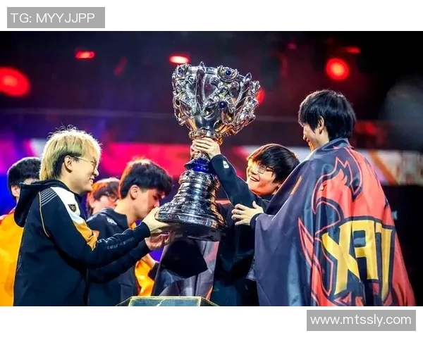 EDG耐力争议引发热议王者荣耀职业赛场的竞技精神与公平性探讨