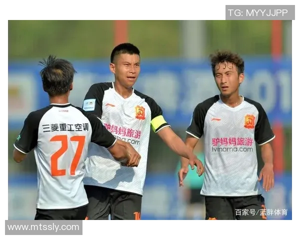重庆篮球队节奏之争引发热议球迷观点各异讨论激烈 重庆篮球队节奏之争引发热议球迷观点各异讨论激烈
